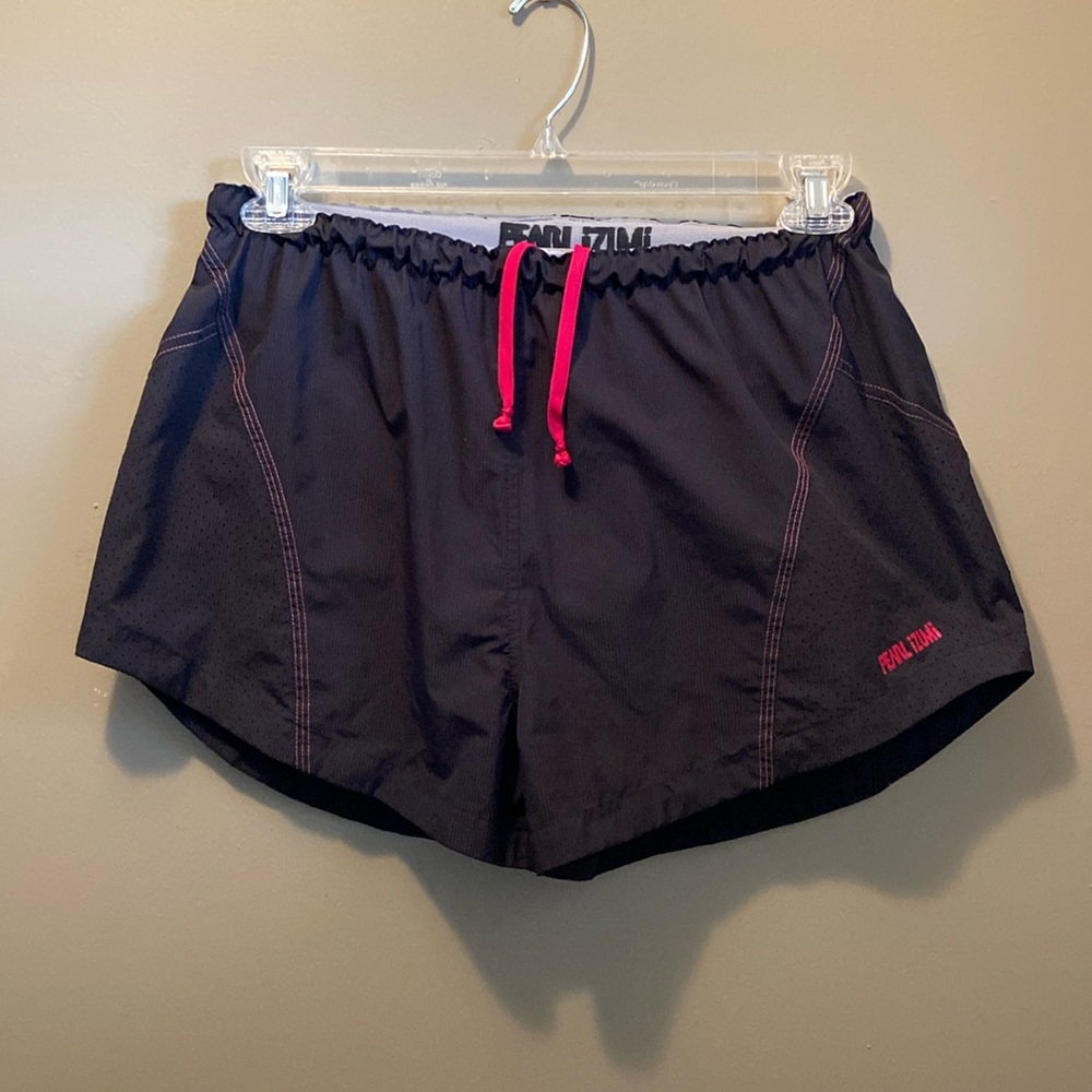 Women’s Pearl Izumi Bicycle Shorts Black and Pink, Size Large